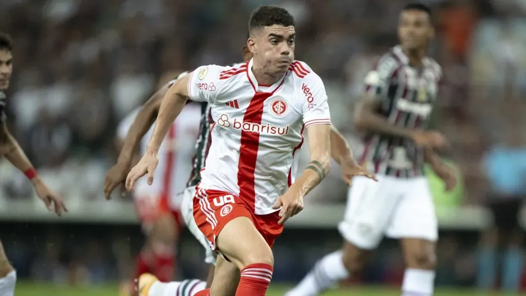Lucca Drummond jogador do Internacional durante partida contra o Fluminense. Foto: Jorge Rodrigues/AGIF