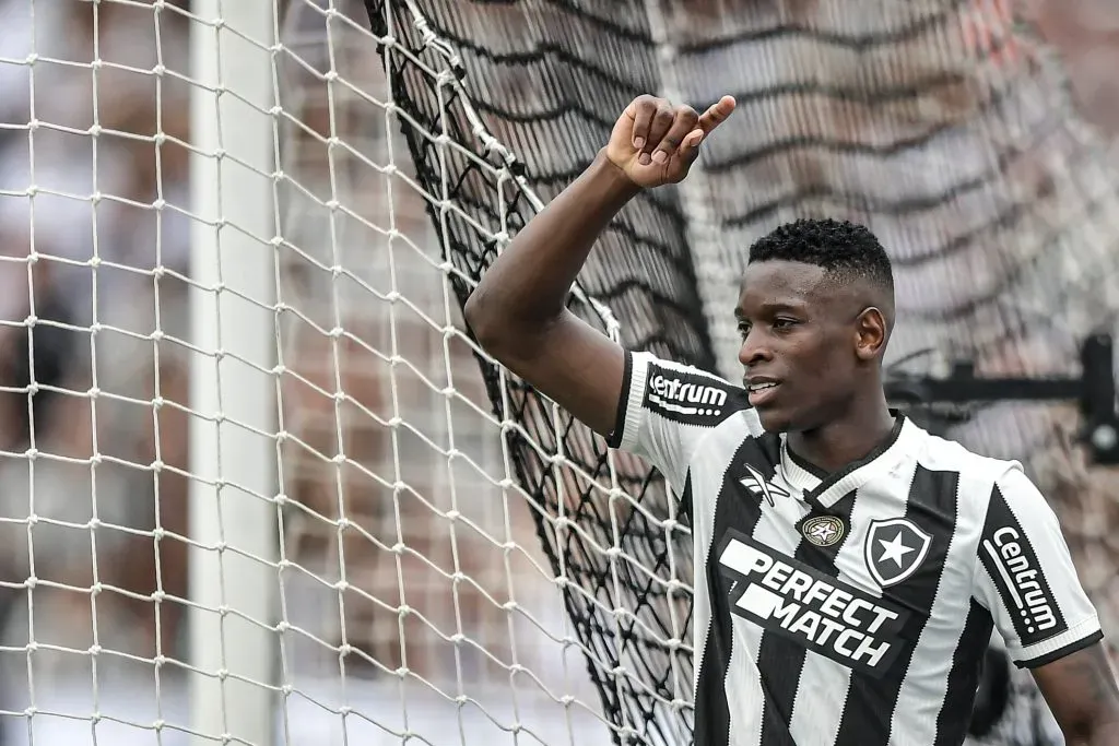 Luiz Henrique foi vendido pelo Botafogo ao Zenit em janeiro por 35 milhões de euros – Foto: Thiago Ribeiro/AGIF