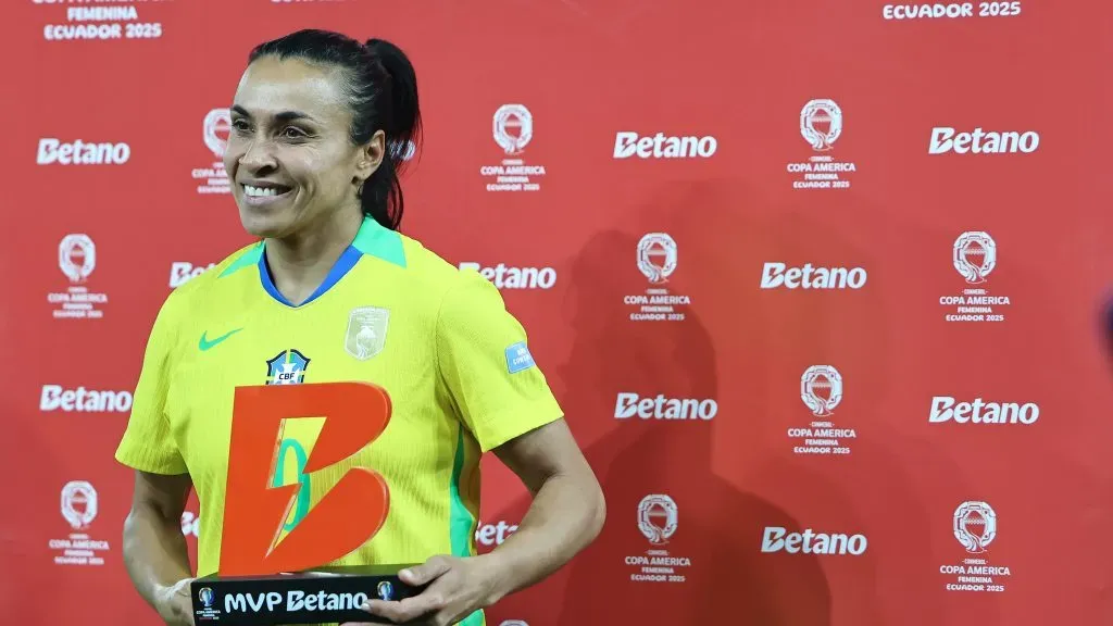 Marta eleita melhor em campo