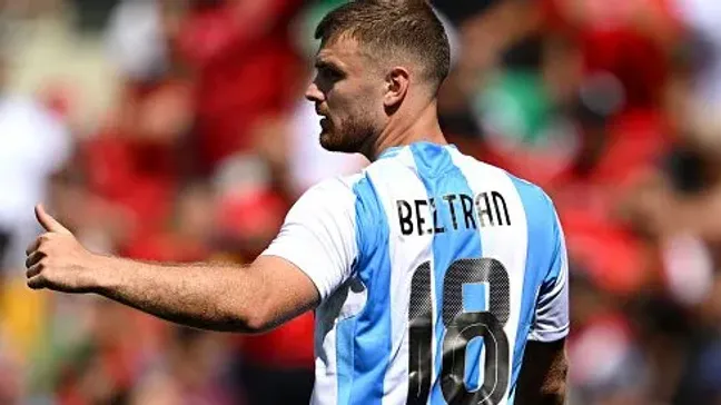 Lucas Beltrán durante partida pela Seleção Argentina. Foto: Tullio M. Puglia/Getty Images
