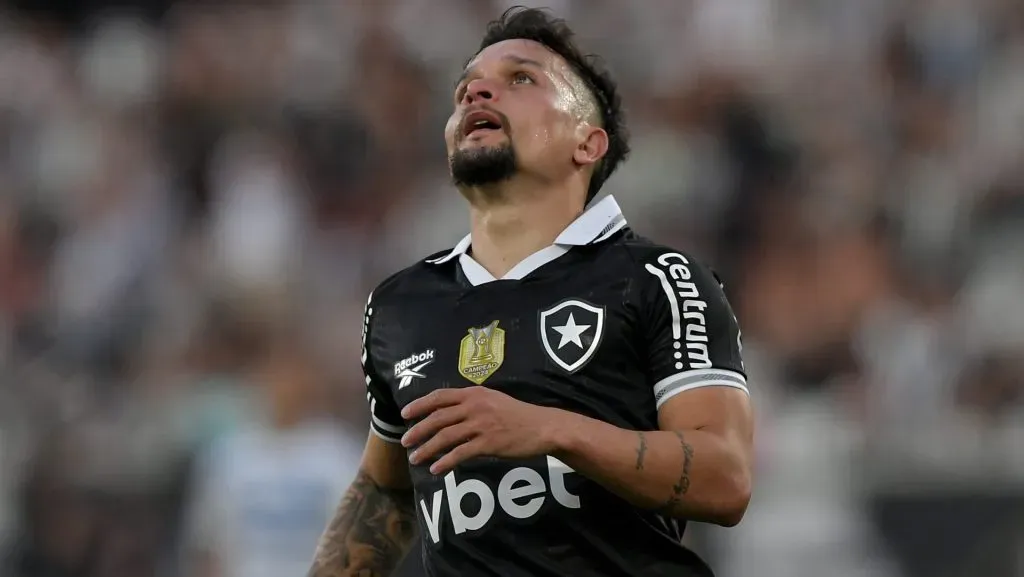 Artur, do Botafogo