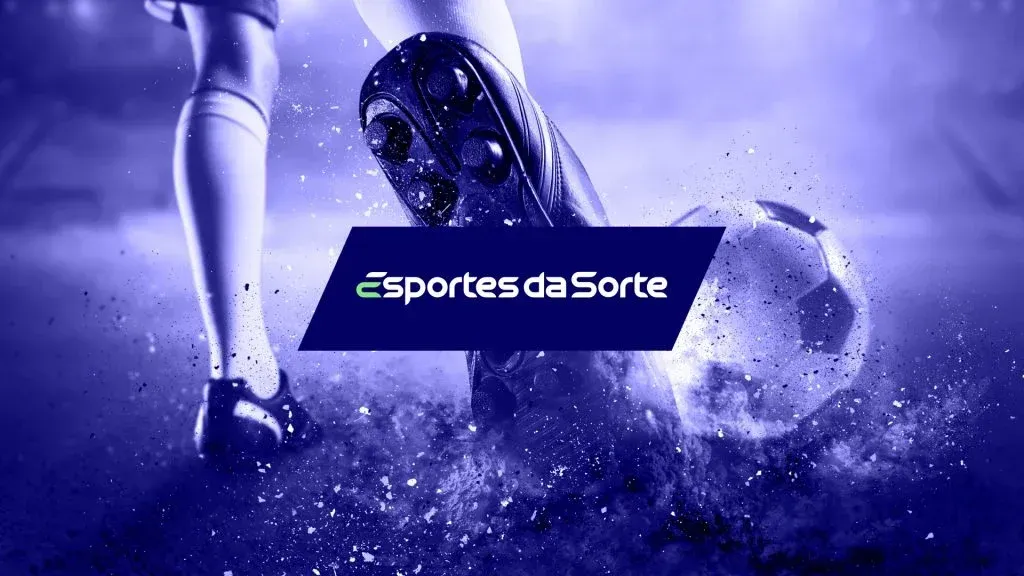 Imagem de divulgação da Esportes da Sorte com foto estilizada de atleta dominando uma bola de futebol, apenas pernas e chuteira à mostra. No centro, logo da Esportes da Sorte em tons de branco, azul e verde.