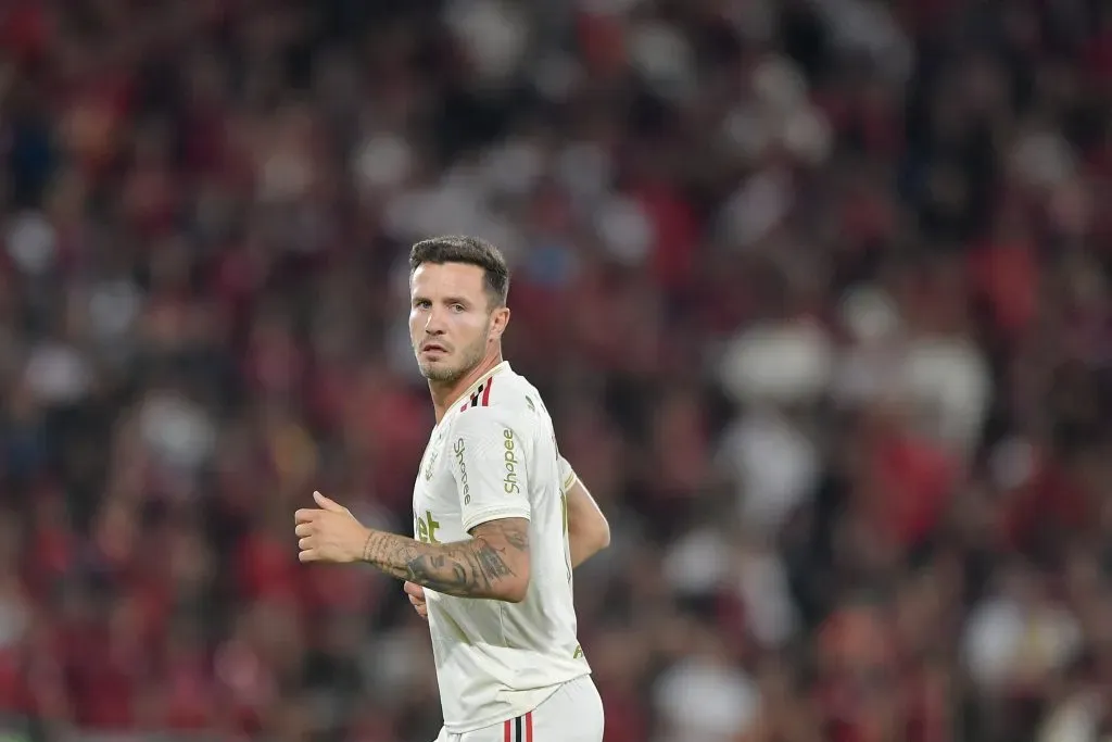 RJ – RIO DE JANEIRO – 31/07/2025 – COPA DO BRASIL 2025, FLAMENGO X ATLETICO-MG – Saul jogador do Flamengo durante partida contra o Atletico-MG no estadio Maracana pelo campeonato Copa Do Brasil 2025. Foto: Thiago Ribeiro/AGIF
