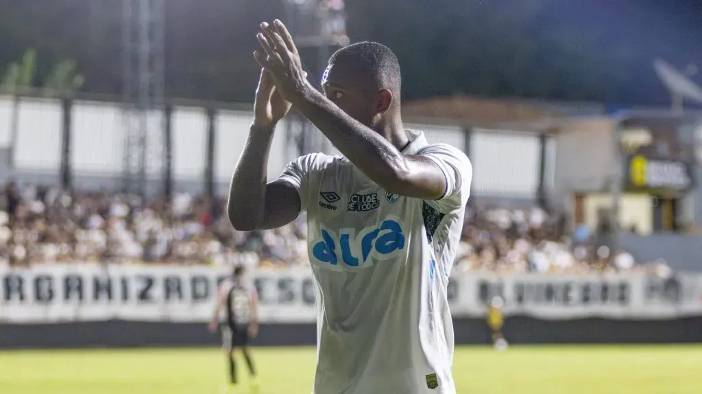 Luan Cândido em partida do Imortal – Foto: Lucas Gabriel Cardoso/AGIF