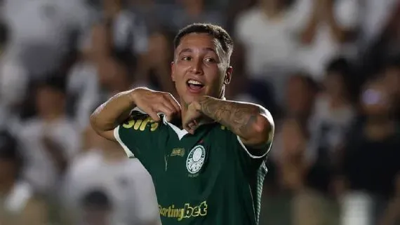 Thalys, atacante do Palmeiras, comemora gol em clássico contra o Santos, na Vila Belmiro, pelo Paulistão Cesar Greco/Palmeiras