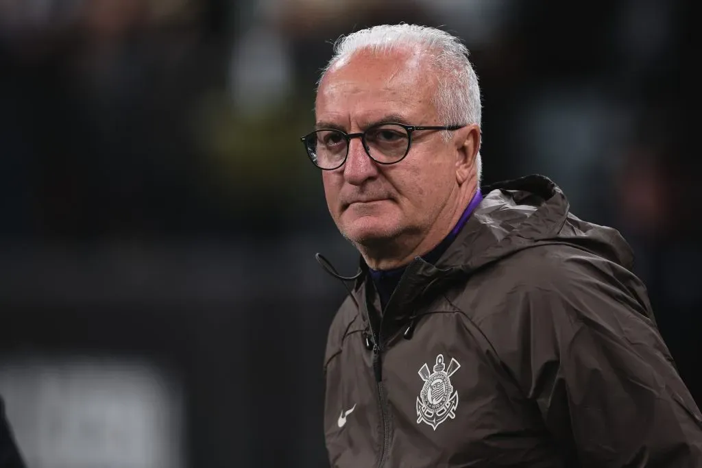 SP – SAO PAULO – 16/08/2025 – BRASILEIRO A 2025, CORINTHIANS X BAHIA – Dorival Junior tecnico do Corinthians durante partida contra o Bahia no estadio Arena Corinthians pelo campeonato Brasileiro A 2025. Foto: Ettore Chiereguini/AGIF