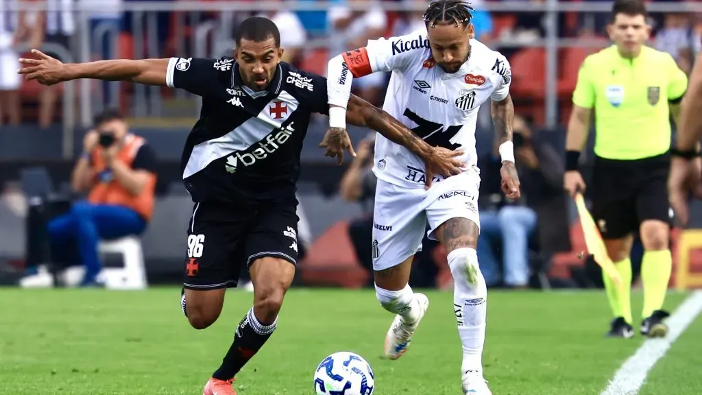 Neymar jogador do Santos durante partida contra o Vasco no estadio Morumbi pelo campeonato Brasileiro A 2025. Foto: Marcello Zambrana/AGIF