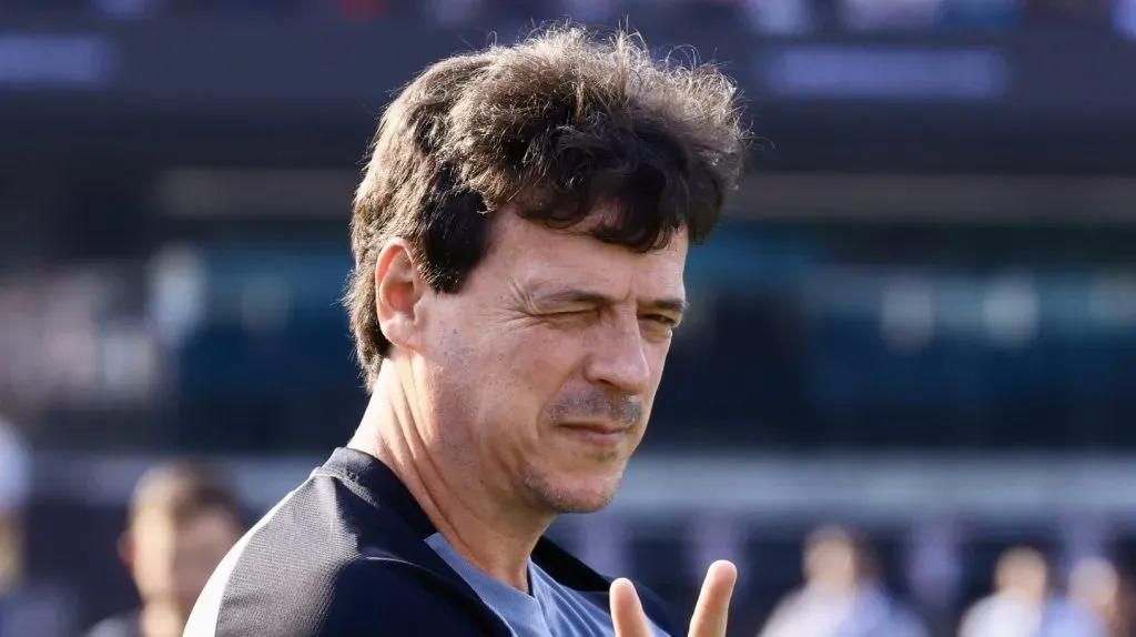 Foto: Marcello Zambrana/AGIF – Fernando Diniz aposta no retorno de Vegetti para vencer o time de Caxias do Sul.