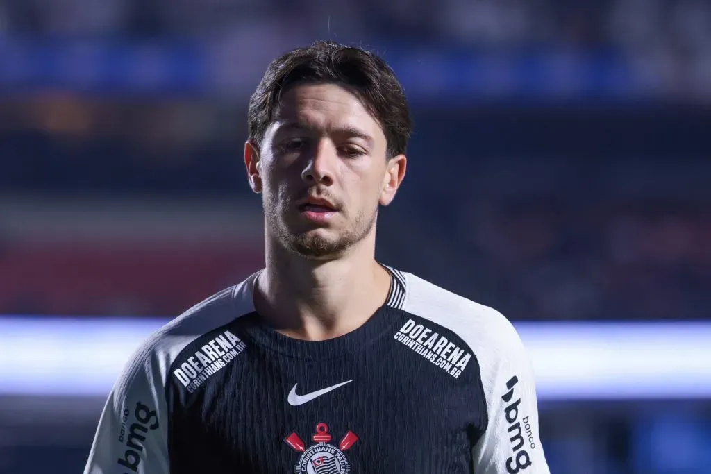 Rodrigo Garro fica no Corinthians - Foto: Marcello Zambrana/AGIF.