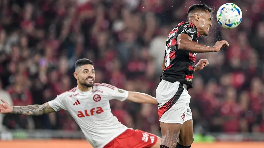 Jogo de ida entre Flamengo e Internacional. Foto: Thiago Ribeiro/AGIF