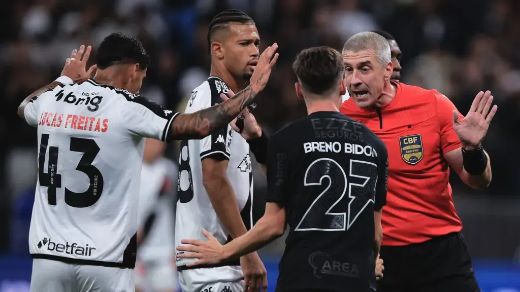 Vasco e Corinthians se enfrentarão neste final de semana. Foto: Ettore Chiereguini/AGIF.