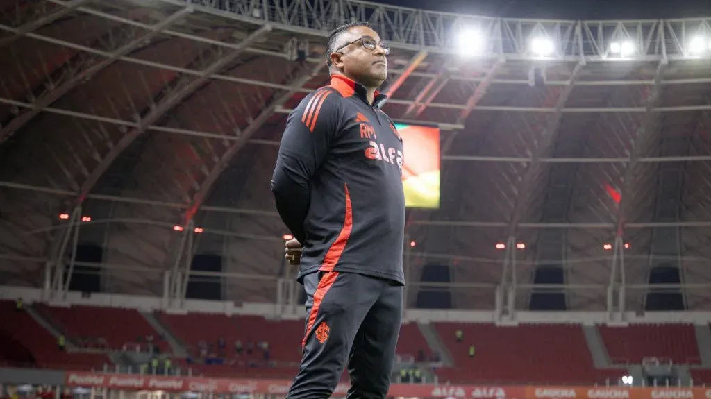 Roger Machado se posiciona após vitória do Inter no Brasileiro – Foto: Maxi Franzoi/AGIF