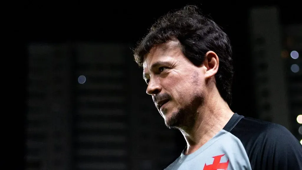 Fernando Diniz, técnico do Gigante da Colina. Foto: Rafael Vieira/AGIF.