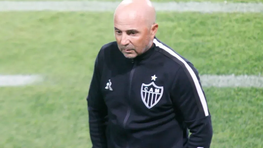Jorge Sampaoli técnico do Atlético-MG durante partida contra o Coritiba no estádio Couto Pereira pelo campeonato Brasileiro A 2020. Foto: Gabriel Machado/AGIF