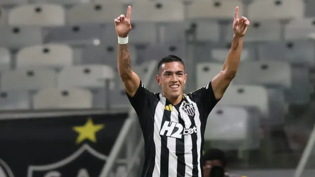 Cuello jogador do Atletico-MG comemora seu gol durante partida contra o Manaus no estadio Mineirao pelo campeonato Copa Do Brasil 2025. Foto: Gilson Lobo/AGIF