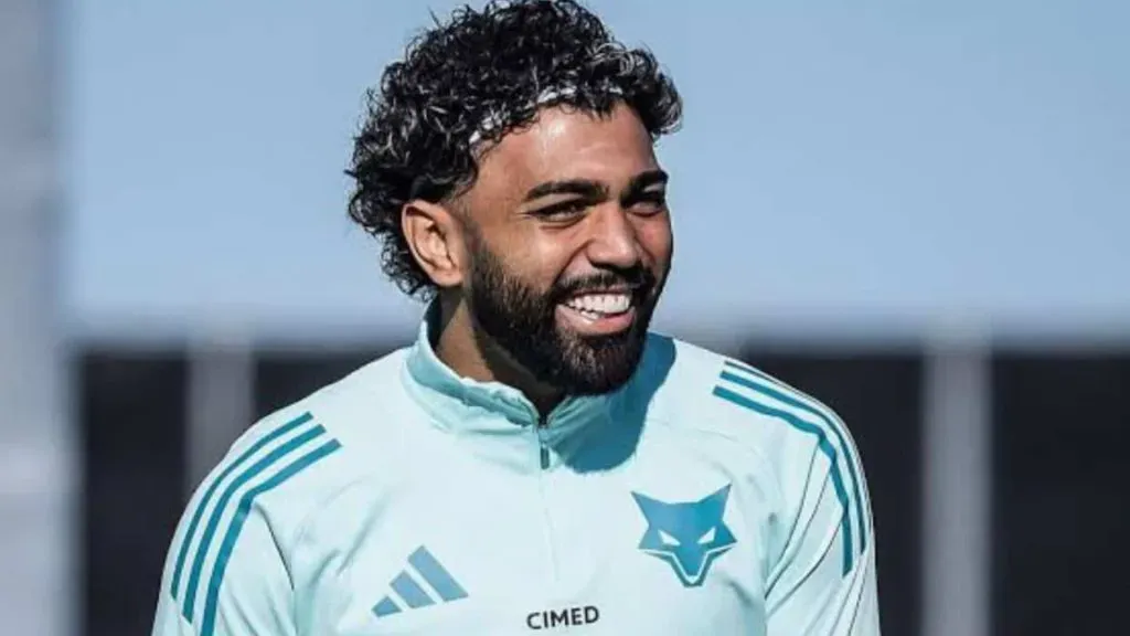 Gabigol em seu primeiro treino no Cruzeiro – Foto: Gustavo Aleixo/Cruzeiro