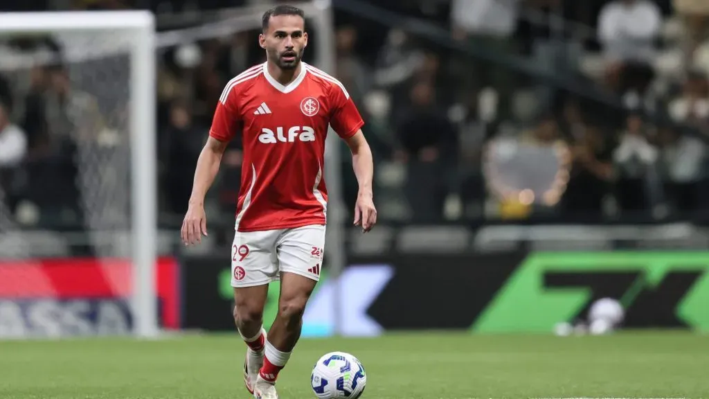 Internacional ainda não quitou compra de Thiago Maia – Foto: Gilson Lobo/AGIF