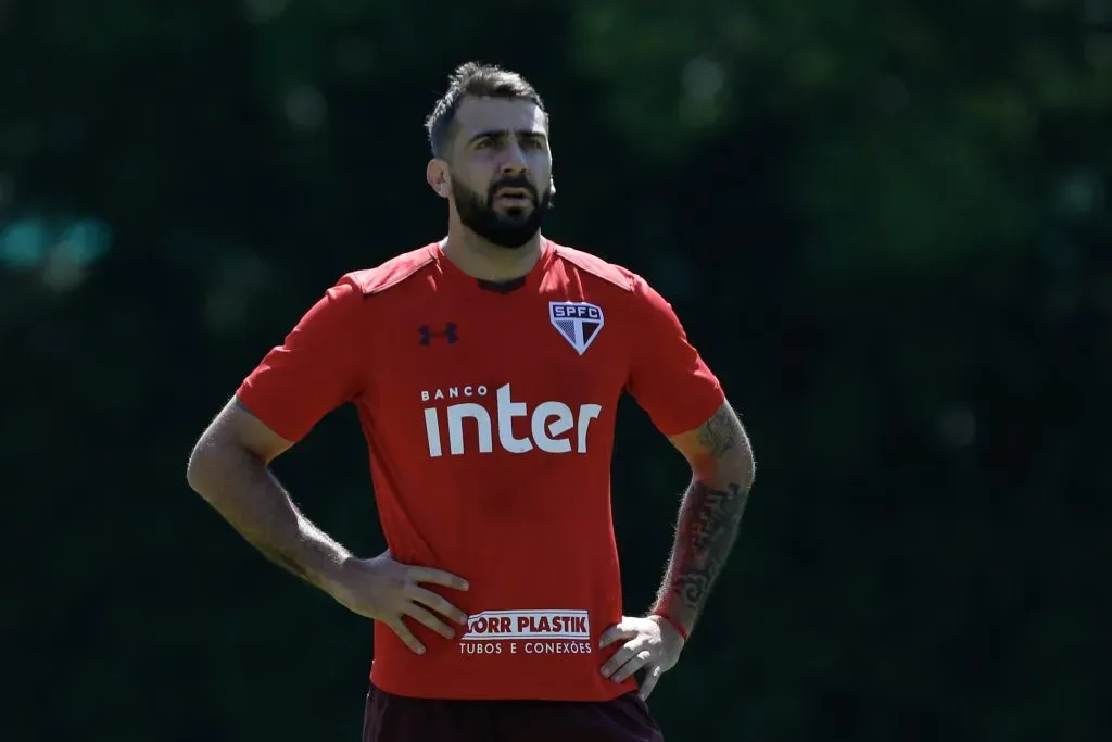 SP – Sao Paulo – 05/10/2017 – Treino do Sao Paulo – Lucas Pratto durante treino do Sao Paulo no CT da Barra Funda. Foto: Marcello Zambrana/AGIF
