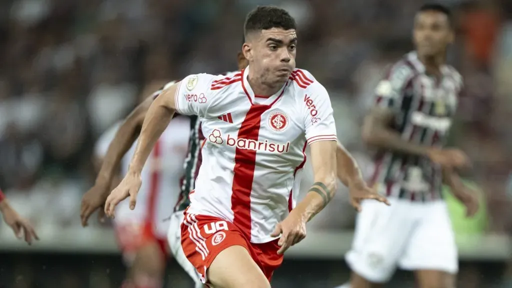Lucca Drummond jogador do Internacional durante partida contra o Fluminense no estadio Maracana pelo campeonato Brasileiro A 2024. Foto: Jorge Rodrigues/AGIF