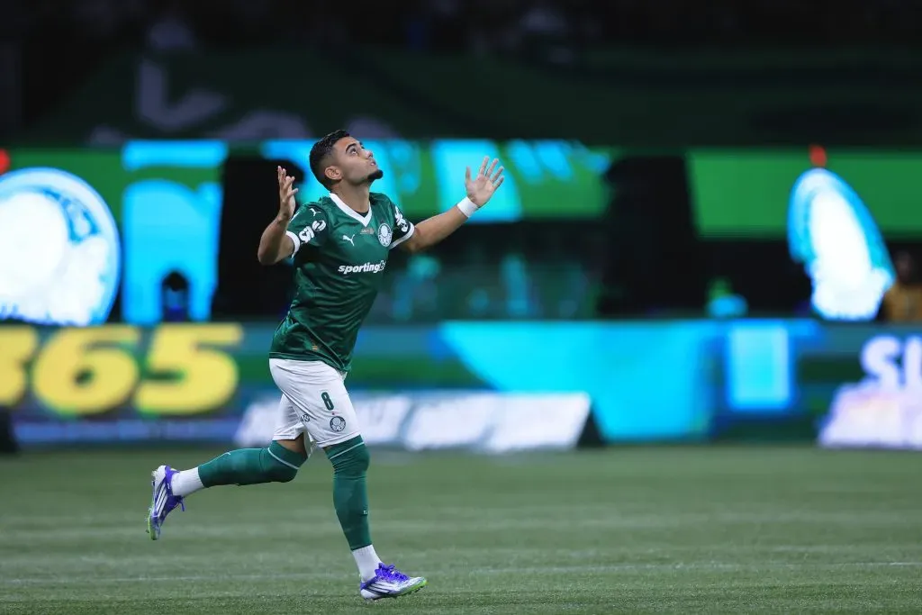 Andreas Pereira jogador do Palmeiras durante partida contra o Internacional – Foto: Ettore Chiereguini/AGIF