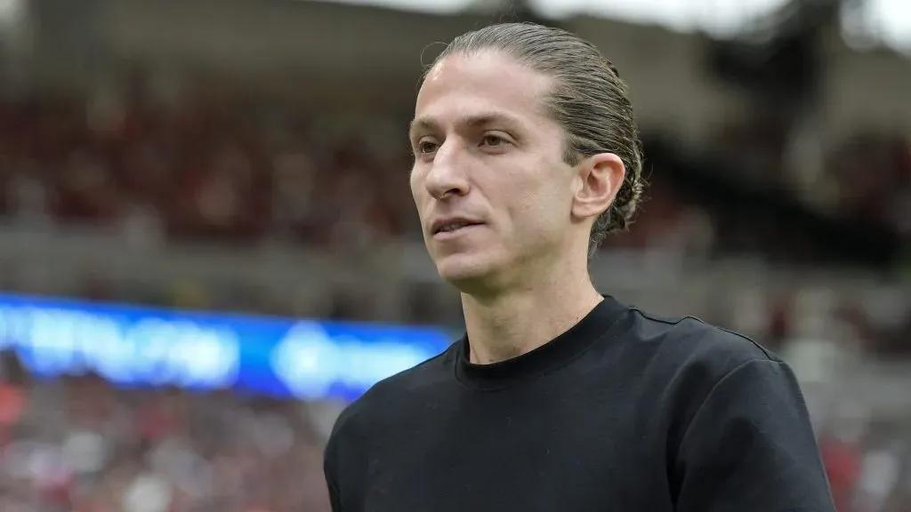 Filipe Luís, técnico do Rubro-Negro. Foto: Thiago Ribeiro/AGIF.