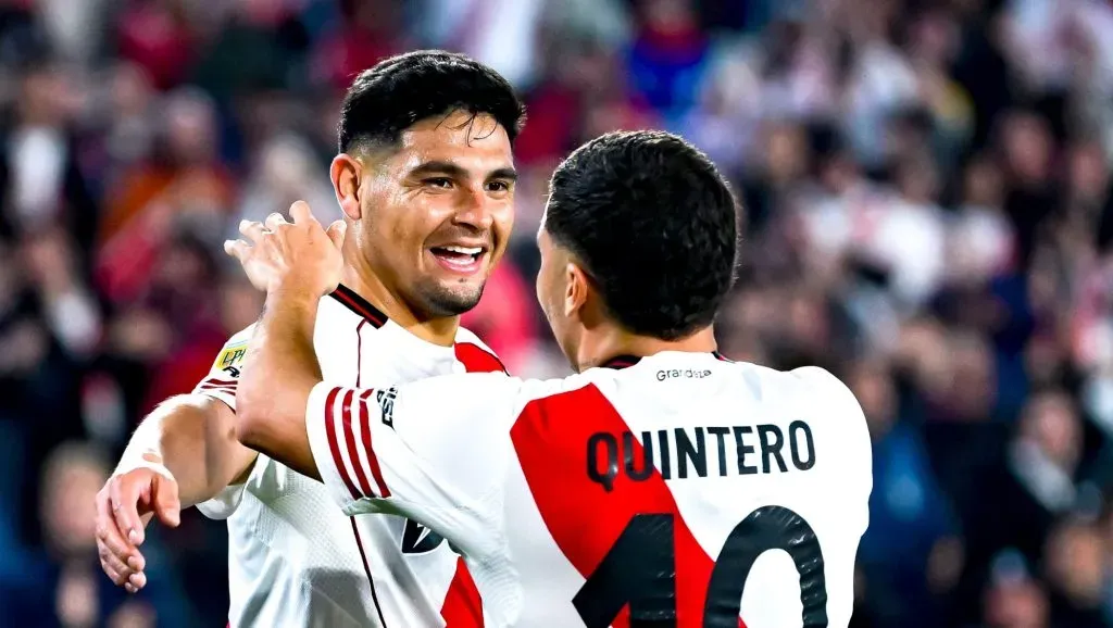 Foto: Marcelo Endelli/Getty Images – Quintero (camisa 10) pode perder vaga de titular nos Millonarios.