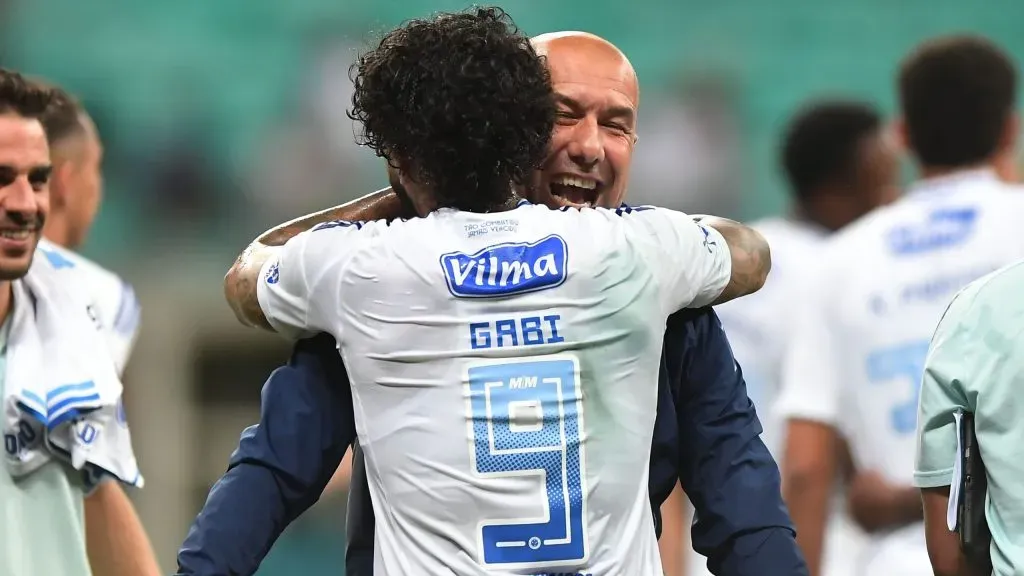 Gabigol marcou o gol da vitória diante do Bahia - Foto: Jhony Pinho/AGIF.