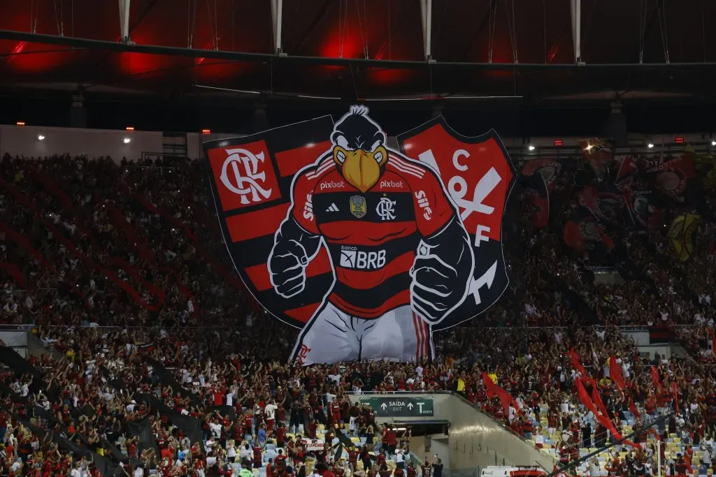 Torcida do Flamengo promete lotar o Maracanã, logo mais, contra o Estudiantes – Foto: Wagner Meier/Getty Images