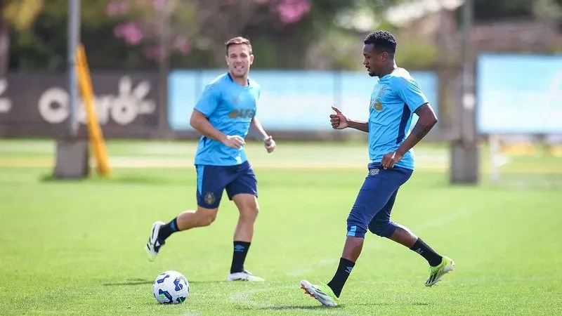Treino do Grêmio. FOTO: LUCAS UEBEL/GREMIO FBPA