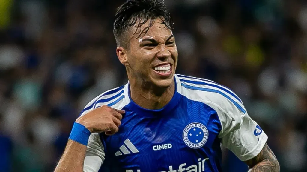 Kaio Jorge comemorando gol. Foto: Fernando Moreno/AGIF