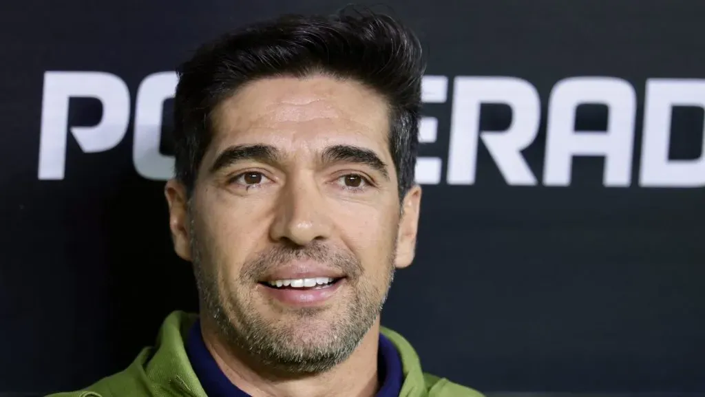 Foto: Marcello Zambrana/AGIF – Equipe de Abel recebeu elogios do comentarista da Gazeta.