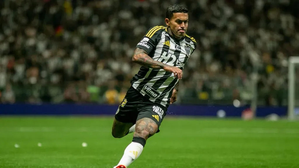 Dudu vem ganhando destaque apenas no extracampo – Foto: Fernando Moreno/AGIF