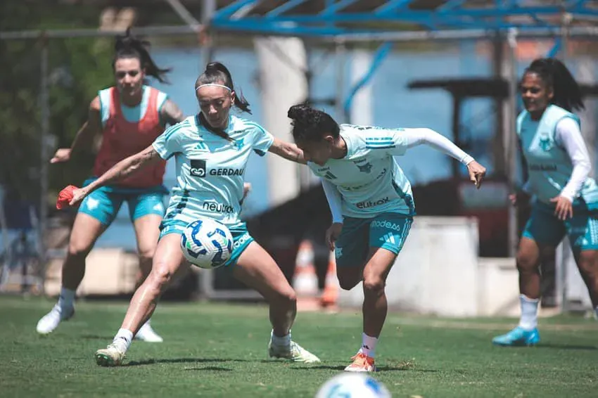 Cabulosas agora encaram o campeonato mineiro. Foto: Gustavo Martins/Cruzeiro