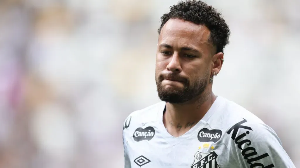 Neymar é um dos principais nomes do Santos no Campeonato Brasileiro – Foto: Gilson Lobo/AGIF
