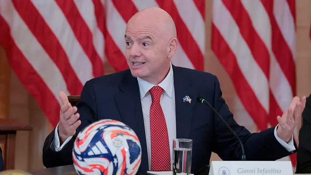 Gianni Infantino, mandatário da FIFA começa a revelar os produtos que serão utilizados na próxima Copa do Mundo Foto: Anna Moneymaker/Getty Images.