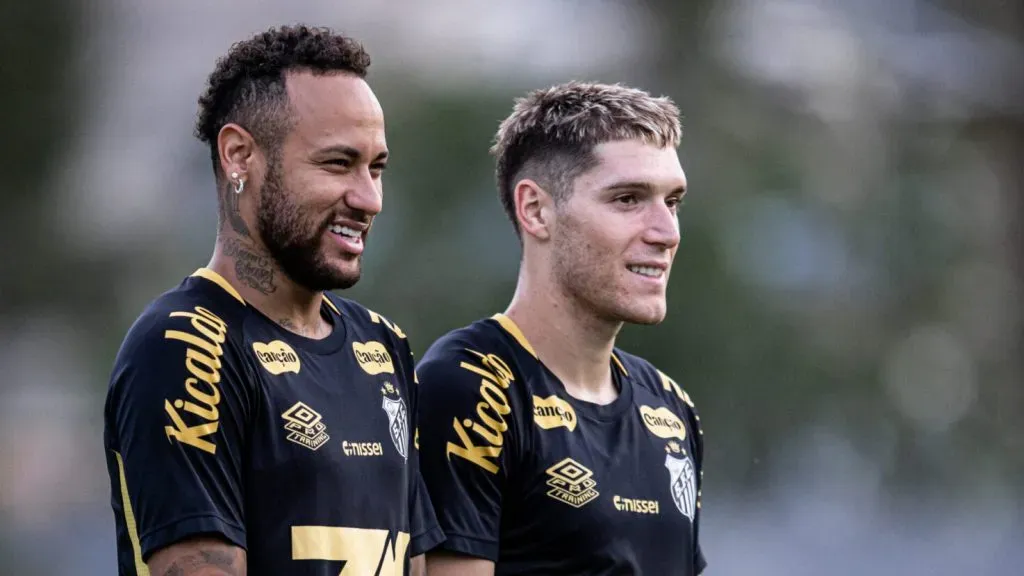 Neymar e Rollheiser - Foto: Raul Baretta/Santos FC