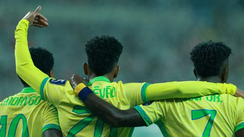 Estêvão comemorando o seu segundo gol pela Seleção Brasileira contra a Coreia. Foto: Han Myung-Gu/Getty Images