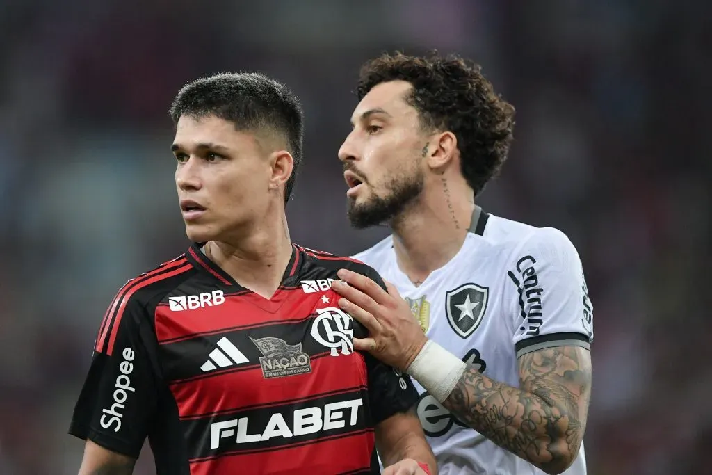 Botafogo e Flamengo se enfrentam após parada da Data Fifa. Foto: Thiago Ribeiro/AGIF