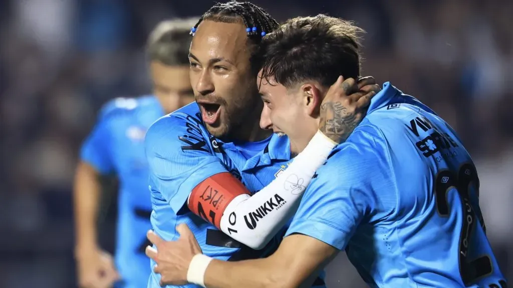 Neymar e Barreal defendendo o Santos no Campeonato Brasileiro – Foto: Marcello Zambrana/AGIF