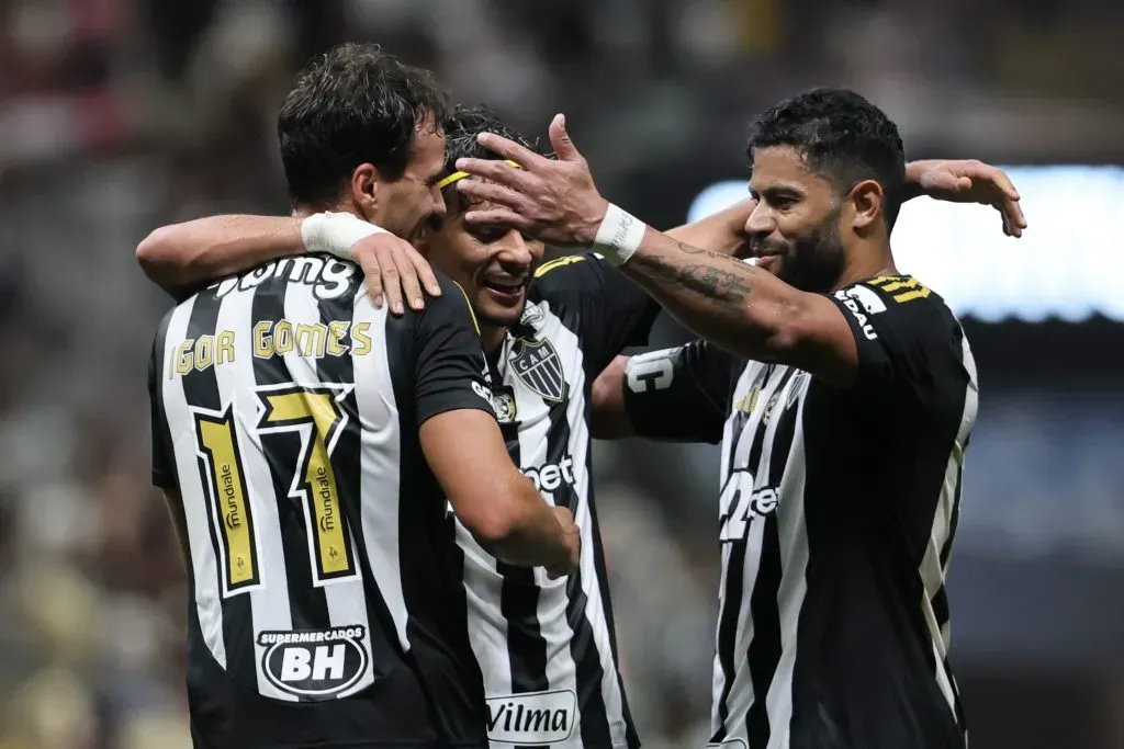 Igor Gomes jogador do Atletico-MG comemora seu gol com Scarpa e Hulk – Foto: Gilson Lobo/AGIF