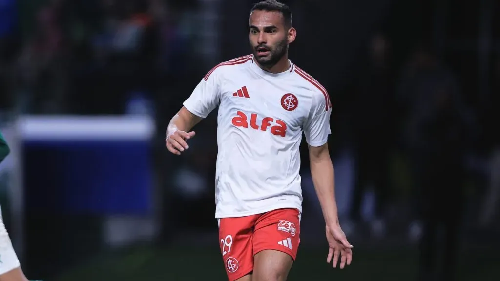 Thiago Maia durante partida. Foto: Ettore Chiereguini/AGIF