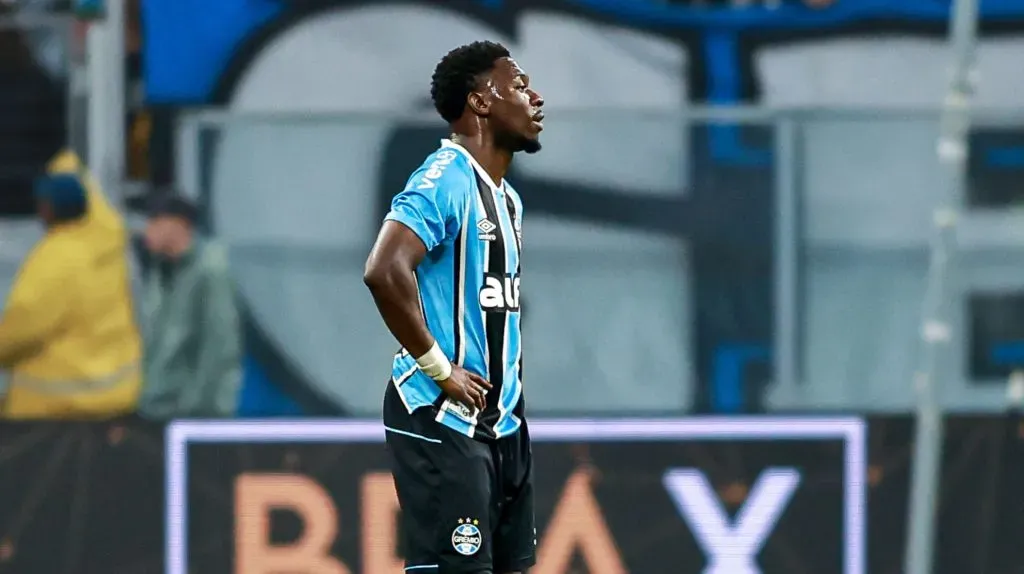 Amuzu no Grêmio. Foto: Maxi Franzoi/AGIF