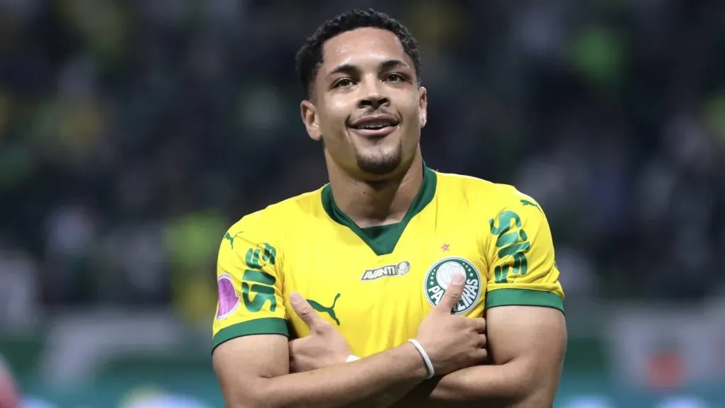 Vitor Roque pode aparecer como uma solução para a Seleção sem Neymar – Foto: Marcello Zambrana/AGIF