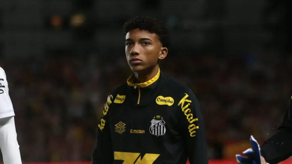 Robinho vem monitorado por grandes equipes do futebol internacional – Foto: Marlon Costa/AGIF