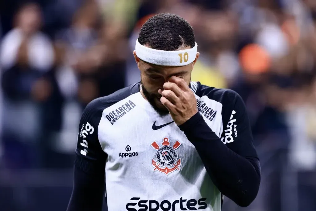 Memphis Depay jogador do Corinthians durante partida contra o America de Cali. Foto: Marcello Zambrana/AGIF