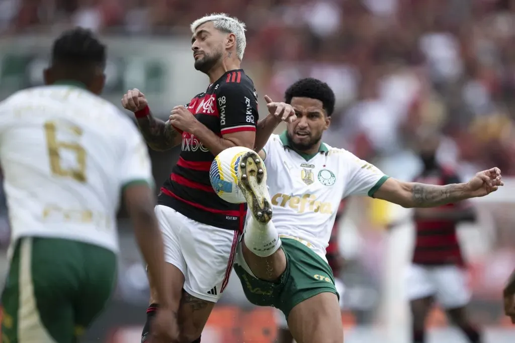 Flamengo x Palmeiras se enfrentam em duelo decisivo neste domingo (19). Foto: Jorge Rodrigues/AGIF