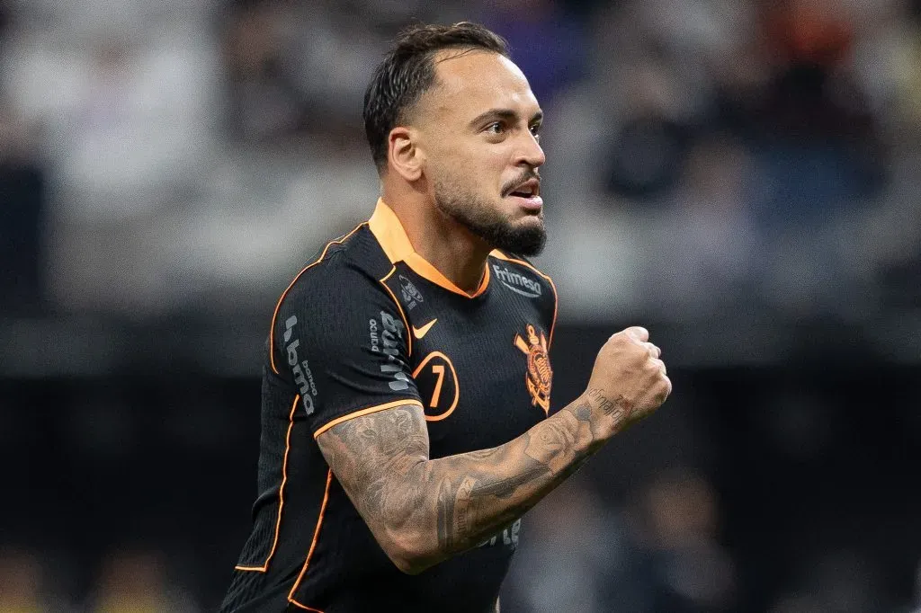 Maycon jogador do Corinthians comemora seu gol durante partida contra o Atletico-MG no estadio Arena Corinthians pelo campeonato Brasileiro A 2025. Foto: Joisel Amaral/AGIF