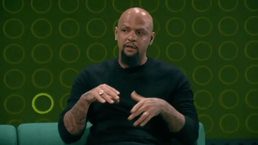 Felipe Melo reprovou a atuação do zagueiro em vitória do Flamengo - (Foto: Reprodução/SporTV).