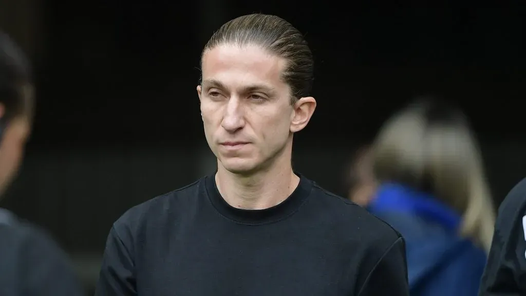 RJ – RIO DE JANEIRO – 19/10/2025 – BRASILEIRO A 2025, FLAMENGO X PALMEIRAS – Filipe Luis tecnico do Flamengo durante partida contra o Palmeiras no estadio Maracana pelo campeonato Brasileiro A 2025. Foto: Thiago Ribeiro/AGIF