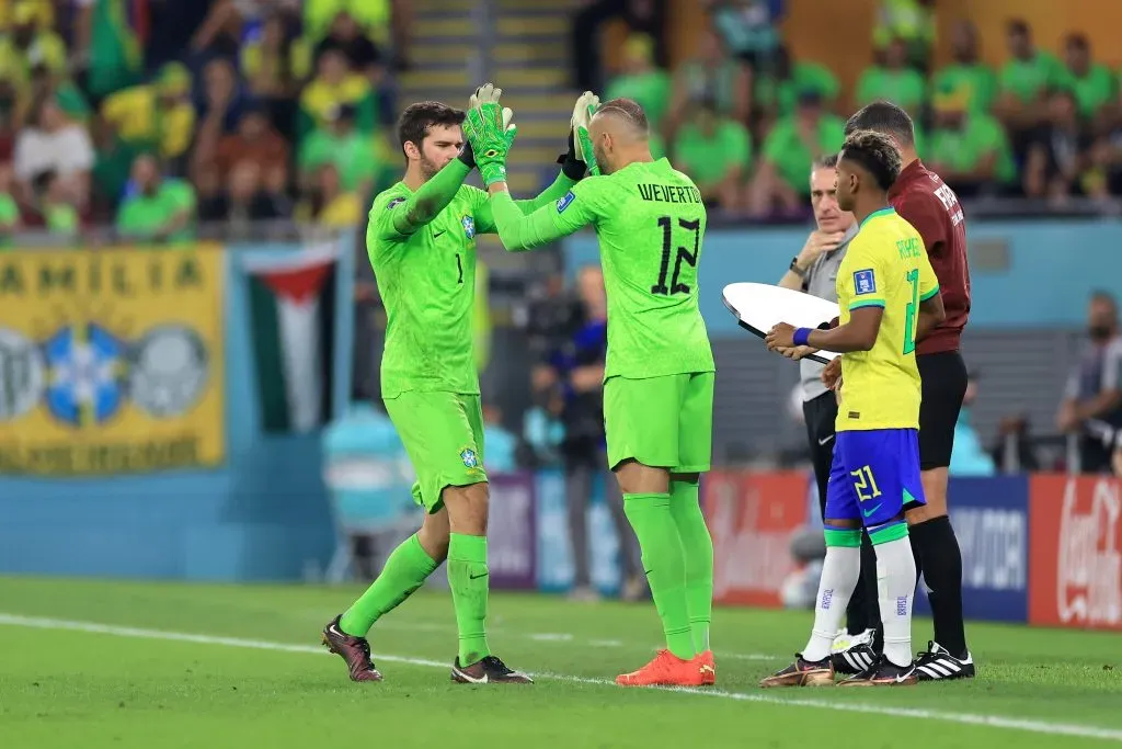 Weverton substituindo Alisson Becker durante a partida das oitavas de final da Copa do Mundo FIFA Catar 2022 entre Brasil e Coreia do Sul – (Photo by Buda Mendes/Getty Images)